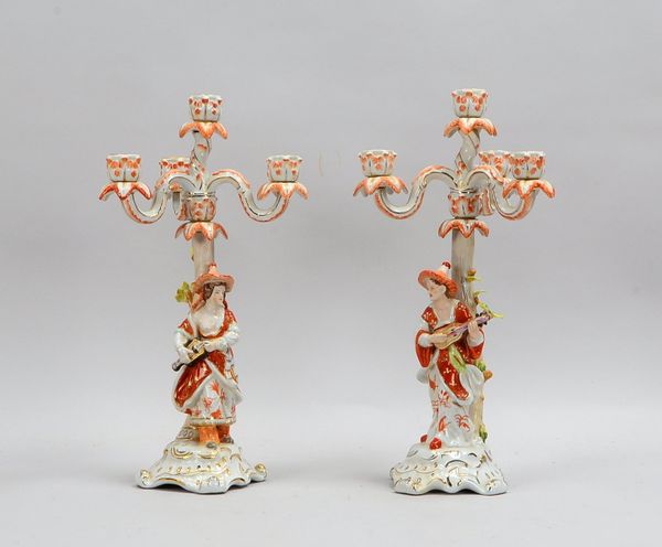 Ritzenhoff & Breker, Porzellan-Tischkerzenleuchter, 4-flammig, Schaft jeweils mit Porzellanfigur - u