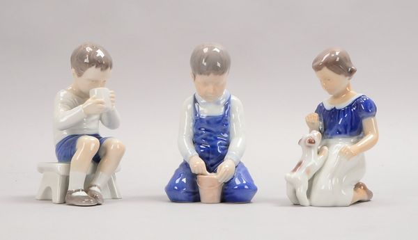 Bing & Grøndahl, 3 Porz.-Figuren, Kinderfiguren; Höhe jeweils ca. 13,5 cm