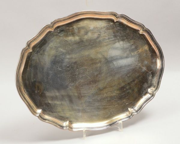 Wilhelm Binder/Schwäbisch Gmünd, Serviertablett, 835 Silber, ovale Form, mit Dresdner Barockrand, Hä