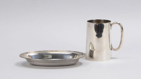 2 Sammler-Silbergefäße: 1 Humpen (England, um 1910), mehrfach punziert (Meisterpunze 'ECB', London,
