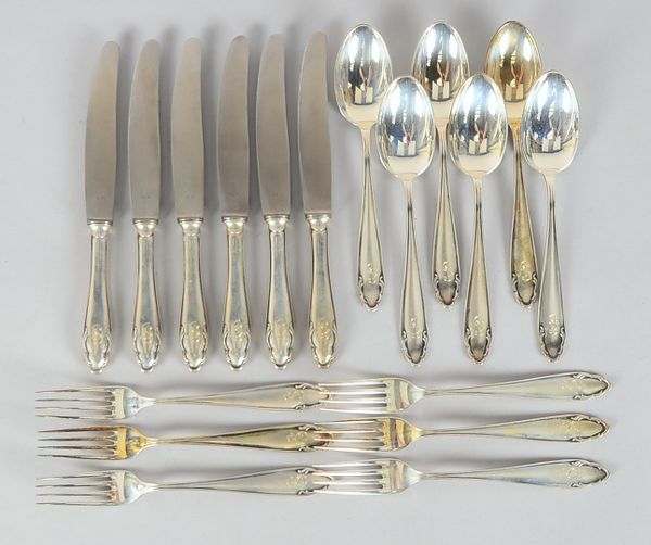Wilkens, Tafelbesteck, 800 Silber, für 6 Personen, umfassend: je 6x Tafelmesser und 6x Speisegabeln,