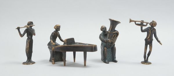 Kött-Gärtner, Luise (*1953 Zülpich, zeitgenössische Bildhauerin), Bronzefiguren-Ensemble, 'Orchestra