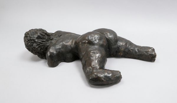 Bronzeskulptur, 'Liegender weiblicher Akt', Figur unsigniert; Länge 68 cm