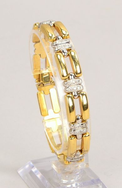 Armband, 585 GG/WG (gest.), mit 48x Diamanten, Steckschließe; Gewicht 26,20 g