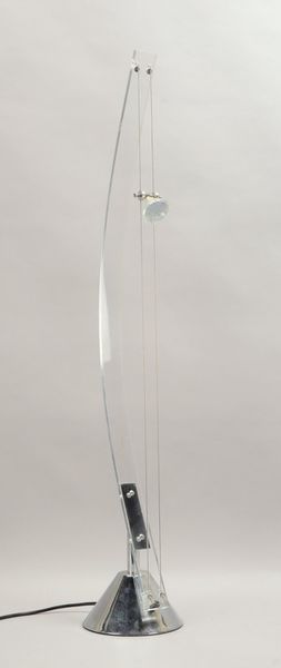 Hustadt Leuchten (1970er Jahre), Designer-Stehlampe, 1-flammig, geschwungener transparenter Acrylgla
