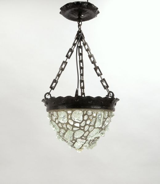 Jugendstil-Hängelampe, 3-fl., Metall/schwarz gefasst, Glas in 'Eisklumpen'-Optik