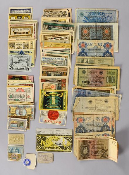 Sammlerkonvolut historischer Banknoten: Notgeld u.a., ca. 150 Scheine