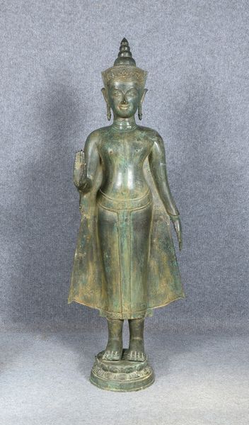 Bronzeskulptur (Thailand), 'Stehender Buddha', Fig. auf Lotussockel, Bronze mit grüner Patina; H. 1