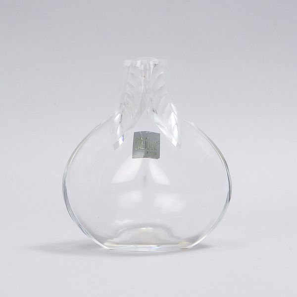 René Lalique (1860 Ay/Champagne - 1945 Paris, herausragender Schmuck-/Glaskünstler des Art déco), Ti