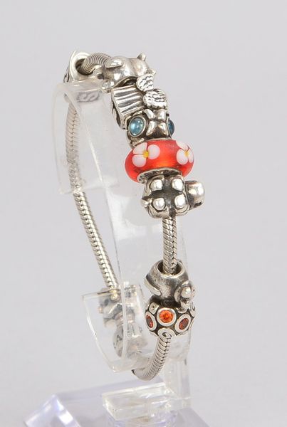 Armband, Silber, Pandora-Ausführung, mit 9x Charms; Länge 20 cm, Gewicht 46,40 g