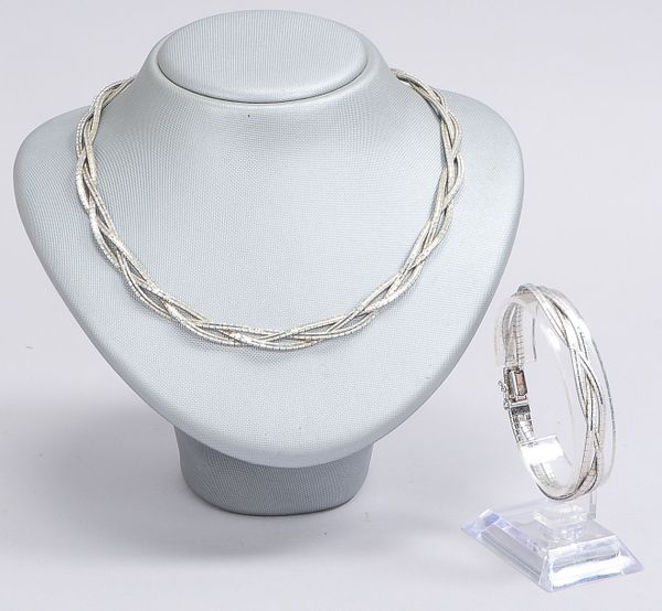 Schmuckset, verschiedene Silbergehalte, jeweils mit Flechtmuster: Collier, 925 Sterlingsilber, Länge