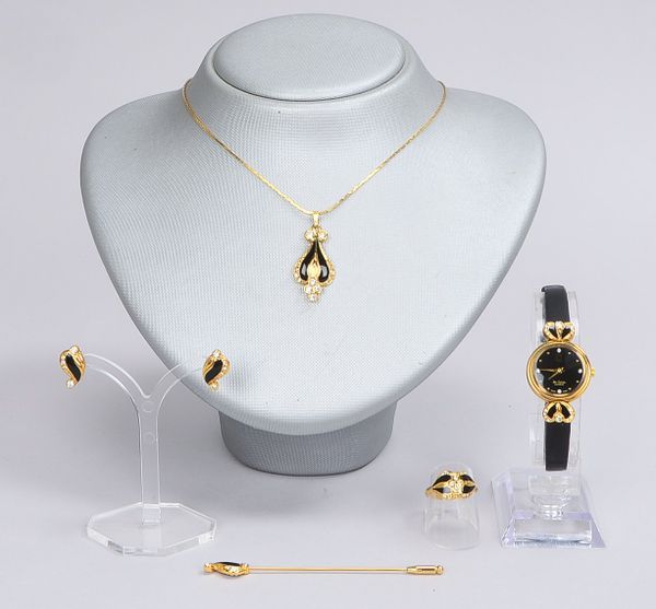 De-Coren (Schweiz), Designer-Modeschmuck, 5-teiliges Set im original Etui, umfassend: je 1 Halskette
