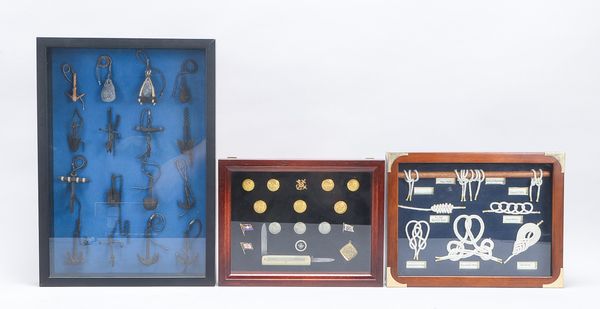 3 dekorative maritime Tableaux: 1x Seemannsknoten, 1x Schiffsanker und 1x NDL-Knöpfe mit Taschenmess