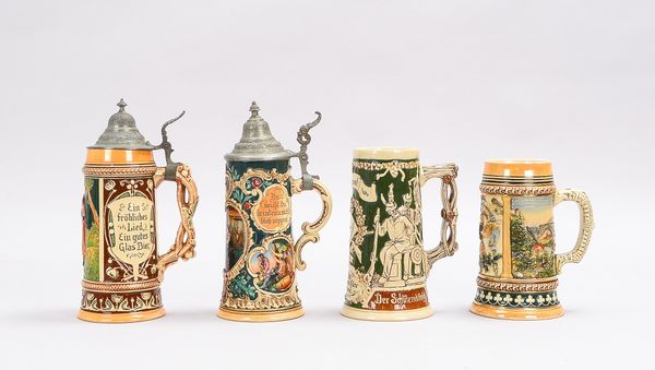 4 Bierkrüge, Steinzeug glasiert, verschiedene Dekore davon 1x mit Davidstern, 2x mit Zinndeckel; Höh
