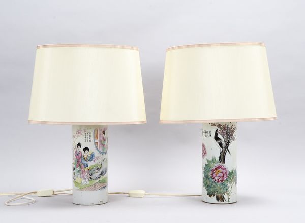 Paar Tischlampen (China), jeweils 1-flammig, Korpus aus chinesischen Pinselbechern/umgebaut, 1x mit